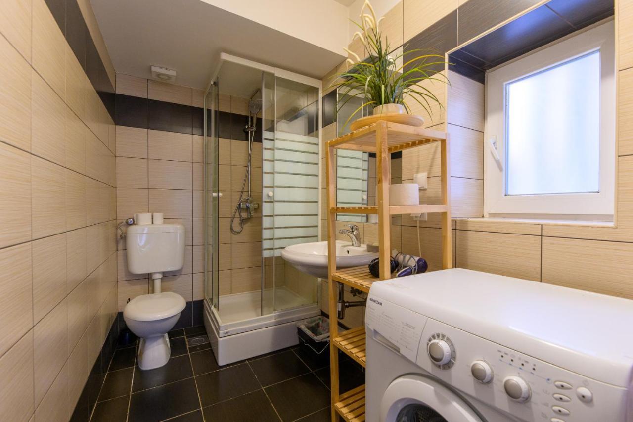 Euro Square Studios Загреб Экстерьер фото
